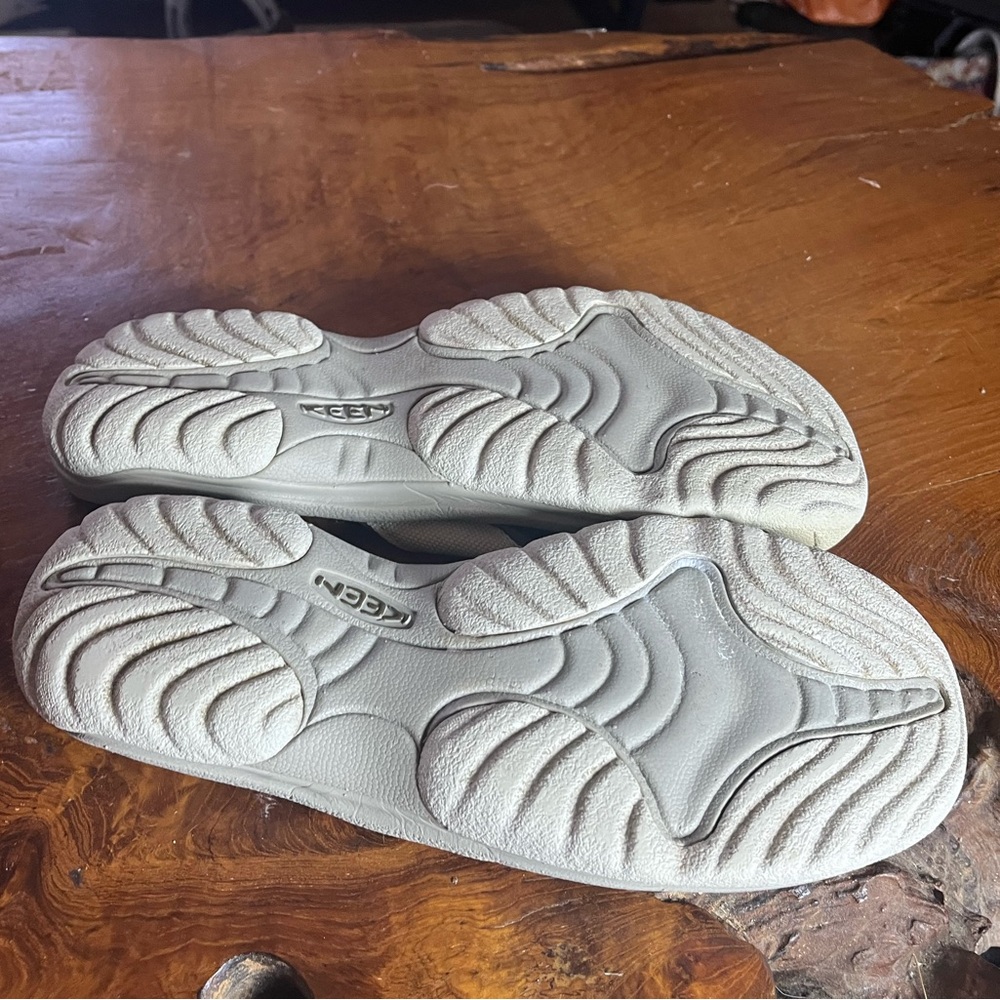 KEEN Women’s Bali Slide Sandal Size 10 - Picture 11 of 11